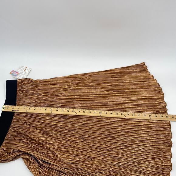 New LULAROE Copper Metallic Skirt Size L Crinkle Pleated Swing Knee Length - Picture 6 of 7